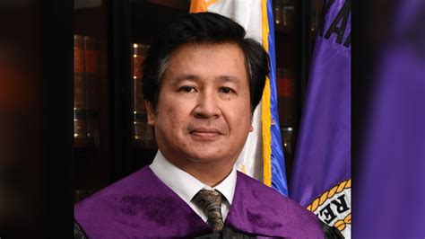 Justice Hernando to 2023 Bar hopefuls: When struggling.